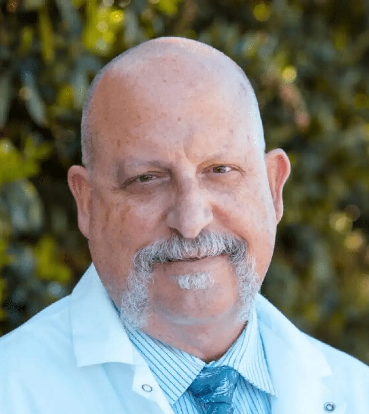 Dr Adrian Acosta DDS