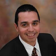 Dr. Luis Bravo D.M.D