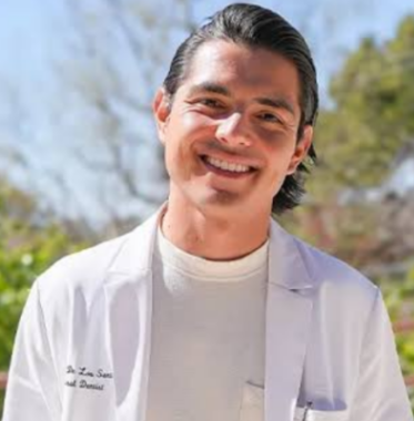 Dr. Austin De Los Santos